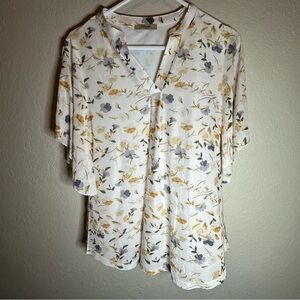 Chic Floral V-Neck Blouse in White and Gray